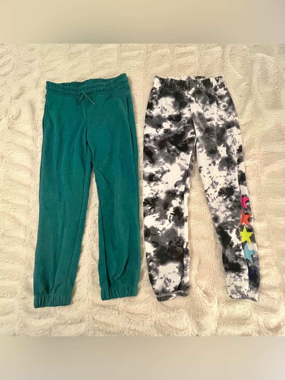 Pair of Old Navy & The Children's Place Joggers Girls’ Size 8 & 7/8